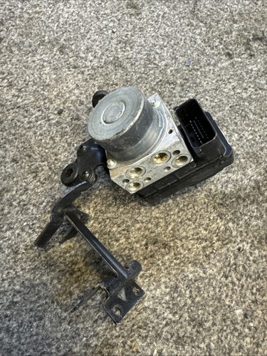 DUCATI MONSTER 821 M821 ABS Pumpe 54240441C 542.4.044.1C B42 Bj 2014