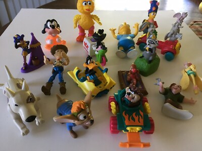 Lot De 17 Figurines Burger King (Schtroumpfs) Et McDonald's (Mr & Mrs) – Occasion