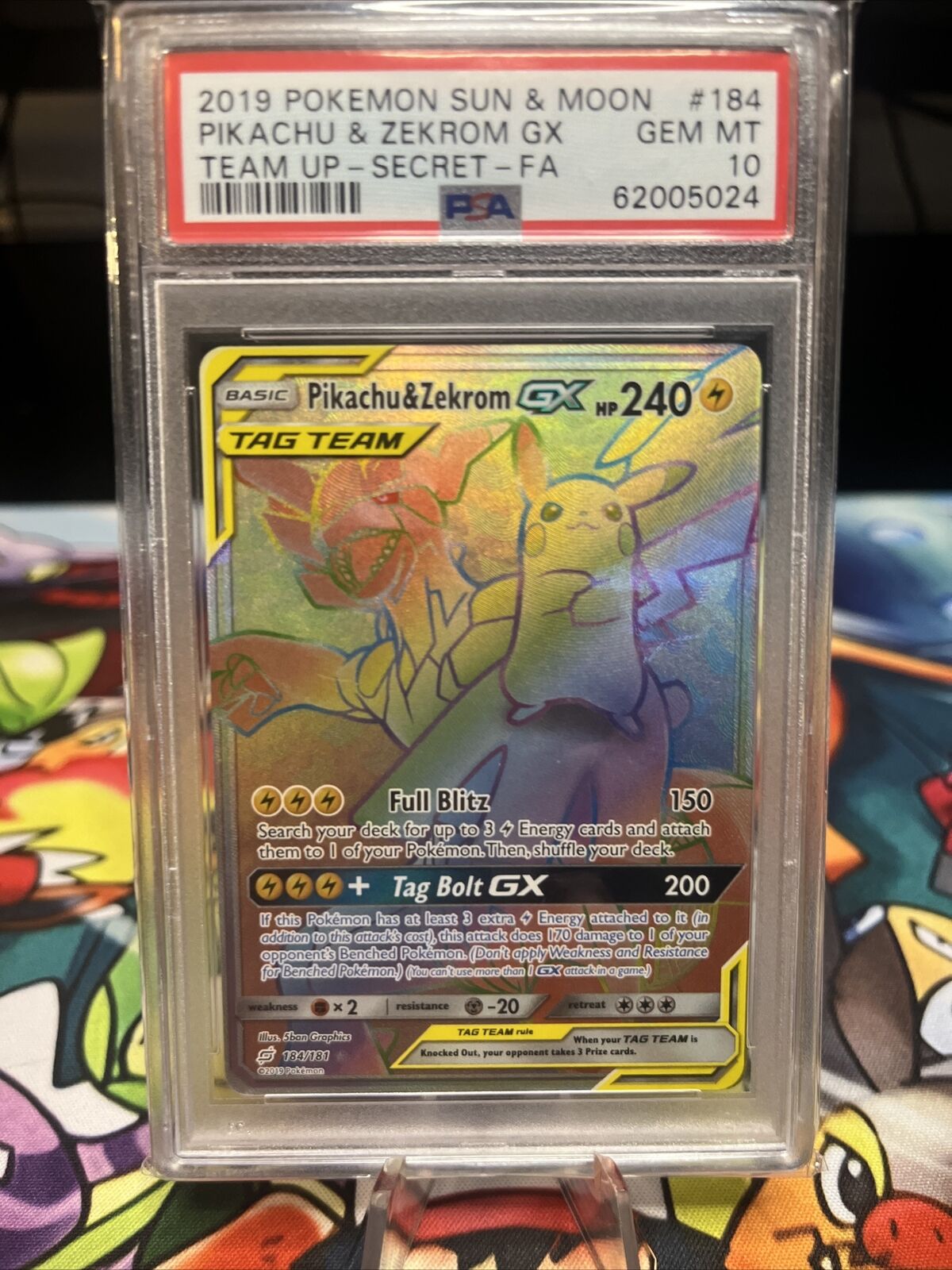  Pokemon Team Up Pikachu & Zekrom GX - 184/181 - Secret