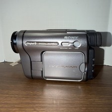 Sony Handycam DCR-TRV280 Digital-8 Camcorder w/Case  PARTS ONLY 
