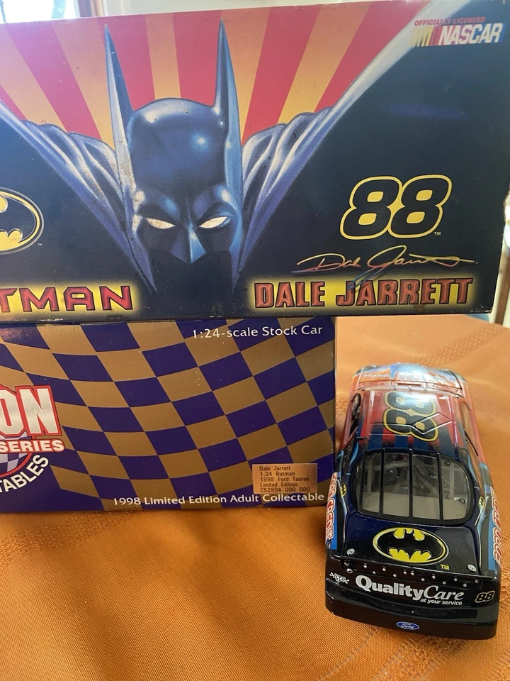 #88 Dale Jarrett BATMAN 1998 Ford Taurus Action 1:24 Diecast Nascar - Image 2 of 4