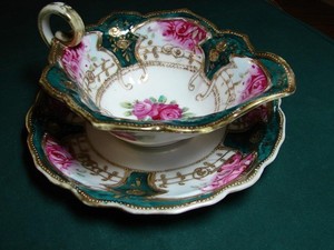Nippon Sauce Boat and Underplate Hand Painted Heavy Gold Moriage Japan