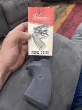 Pachmayr Presentation Grip Ruger R-S6-L Security 6 Service 6 Speed 6 Large Lot A