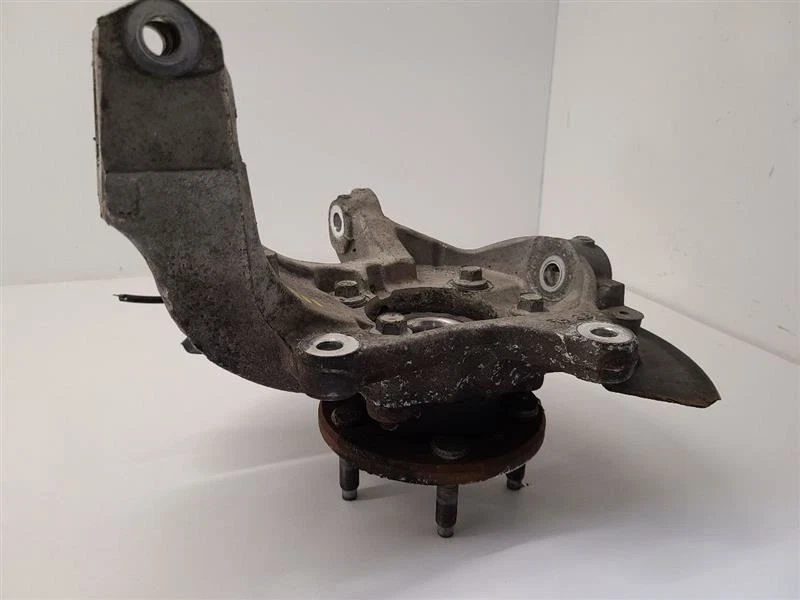 05-07 FORD QUINIENTOS pasajero delantero derecho husillo nudillo  Foto 2 de 4