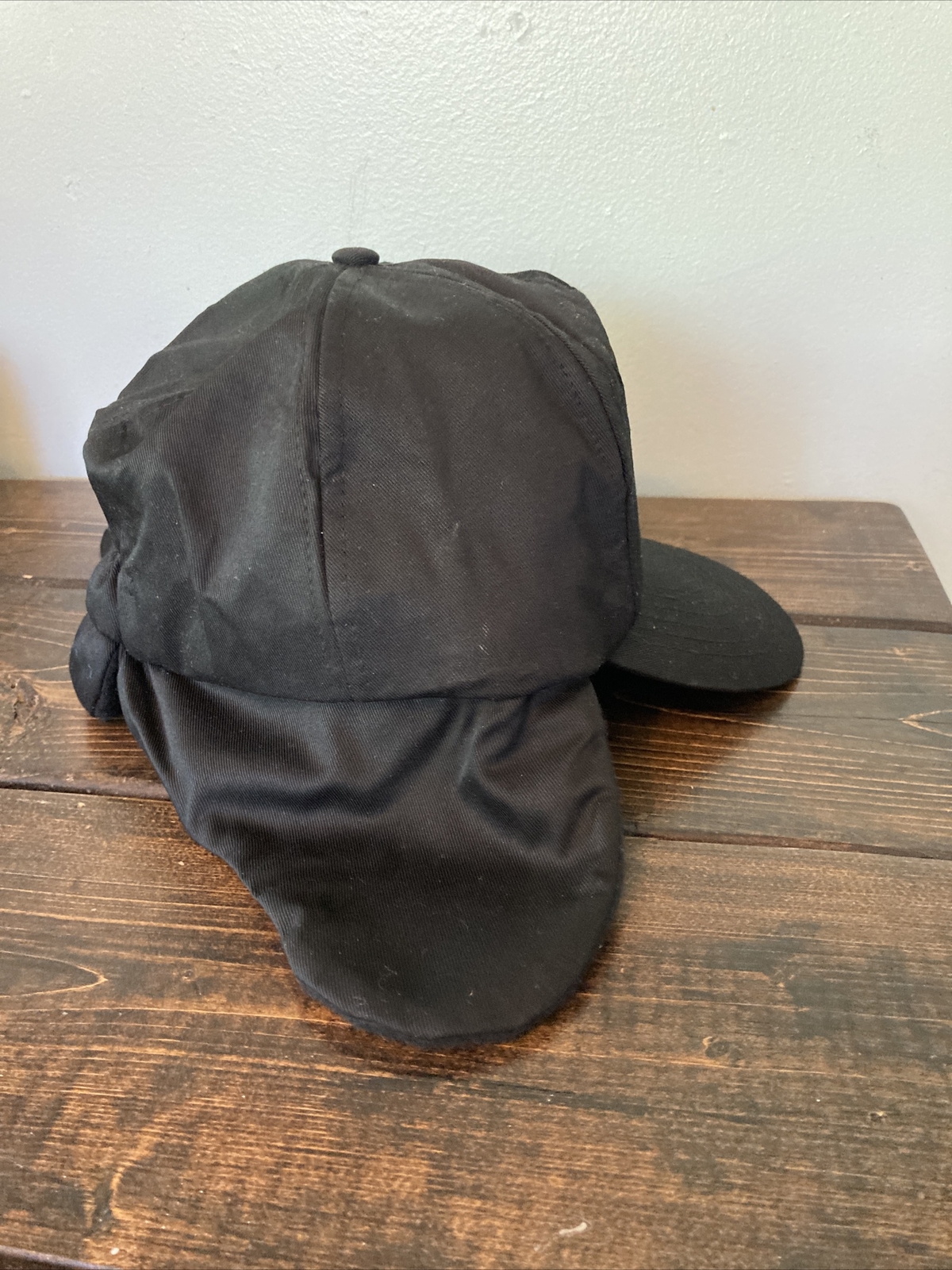 YUKON JACK LIQUEUR Black Hat Cap Lined Ear & Neck Fla… Gem