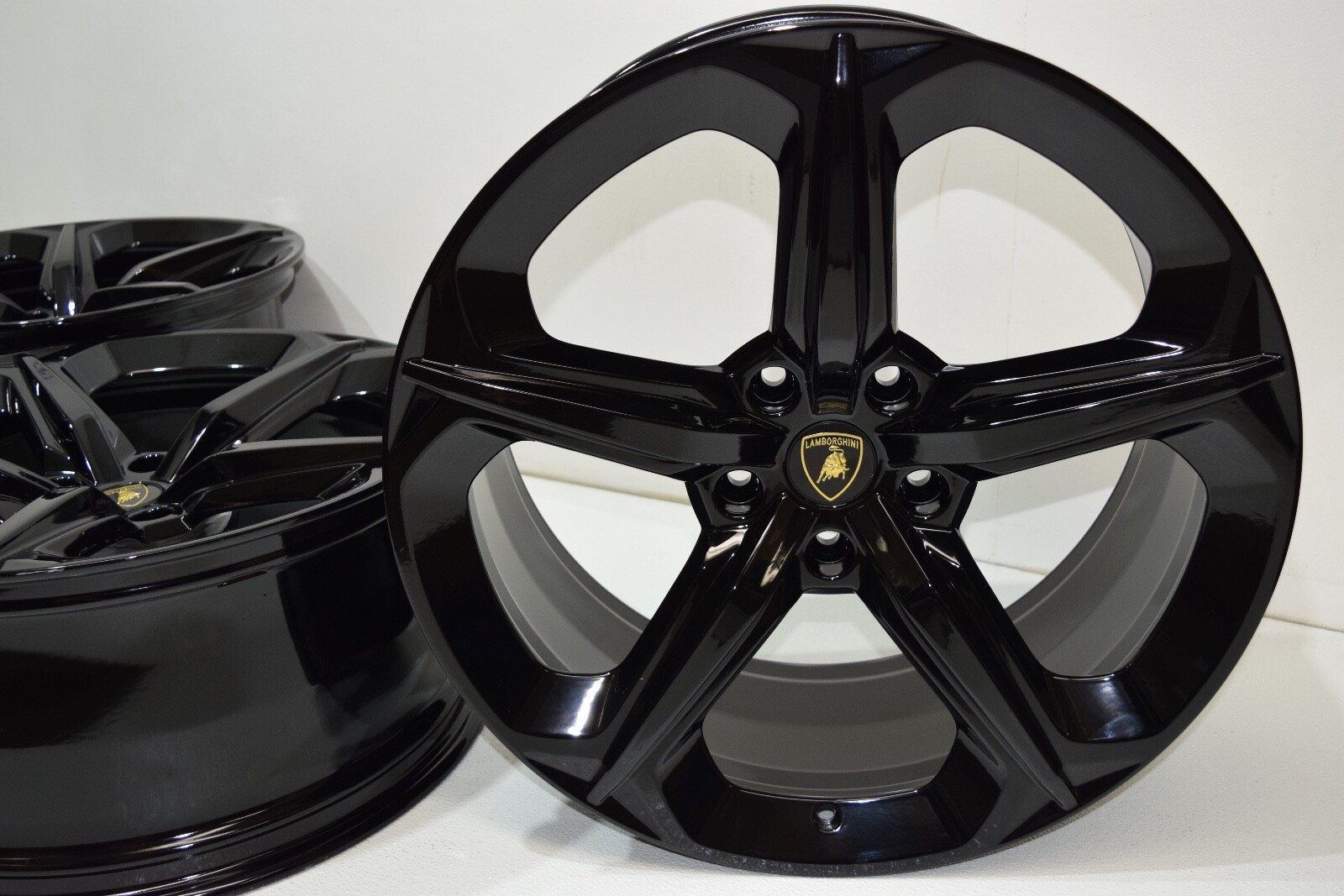 21” LAMBORGHINI URUS Factory OEM Wheels Rims black