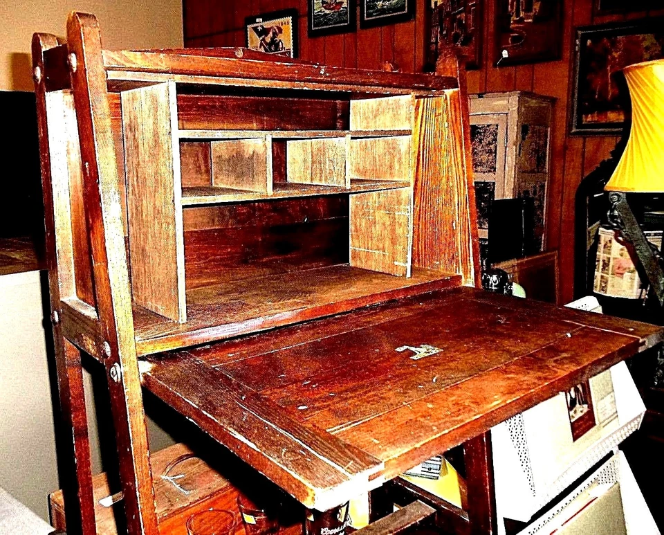 ANTIGUA ESCRITORIO DESPLEGABLE ESTILO MISIÓN INFANTIL - ROBLE - DISEÑO MUY ÚNICO Foto 2 de 4