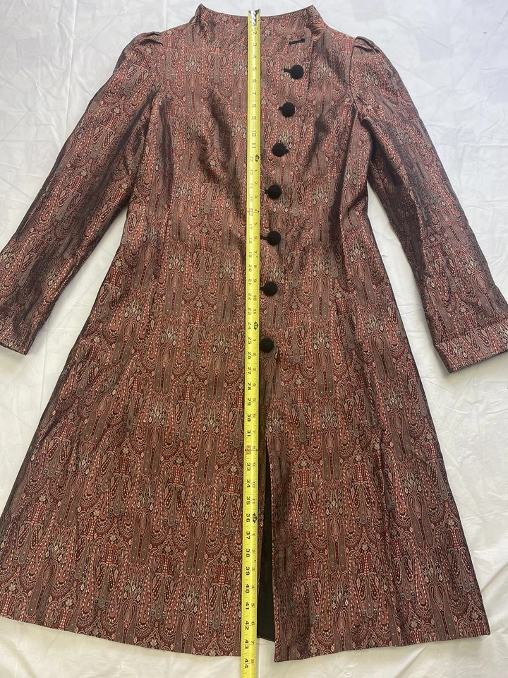 Gabardina de mujer Neiman Marcus larga talla grande estampado cachemir Foto 4 de 4