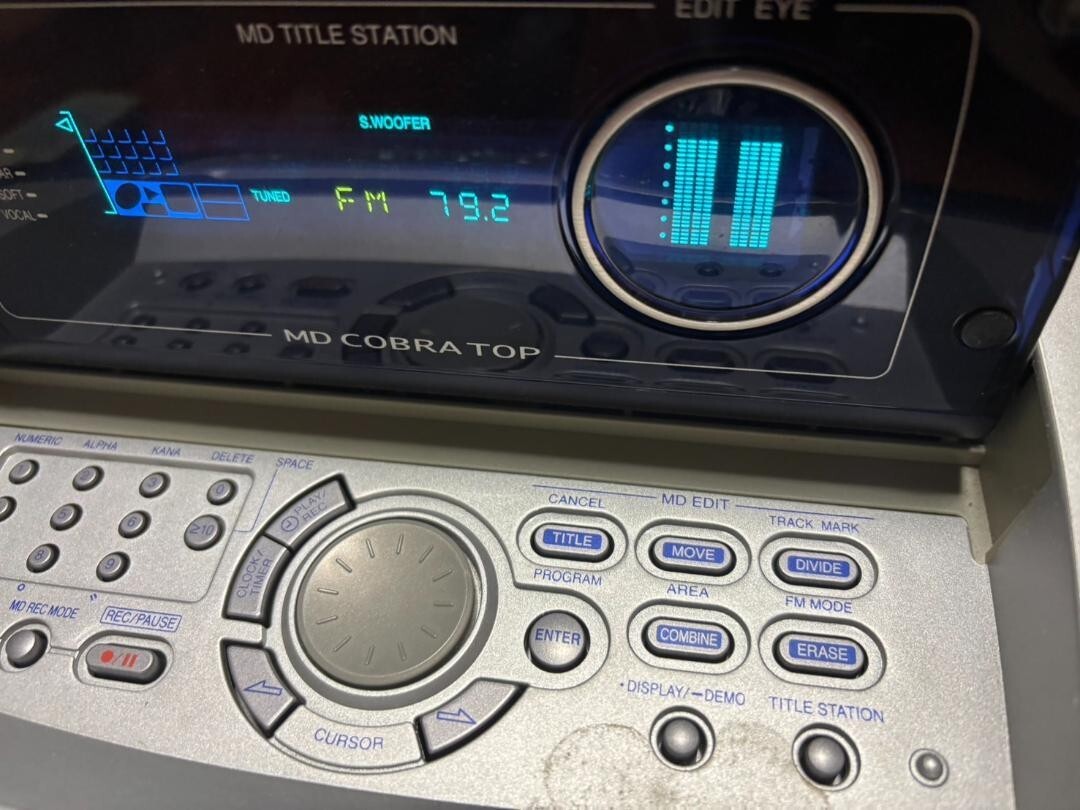 Panasonic RX-MDX7 Cobra Top Radio-cassette MD Player w/ remote