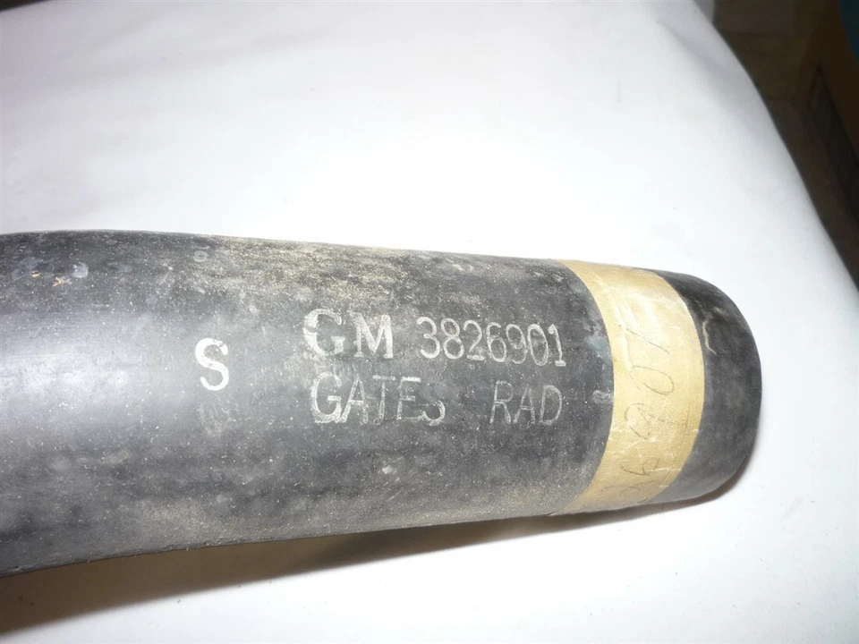 1962 - 64 雪佛兰 Impala Belair 比斯坎散热器软管 NOS 3826901 — 第 2/2 张图片