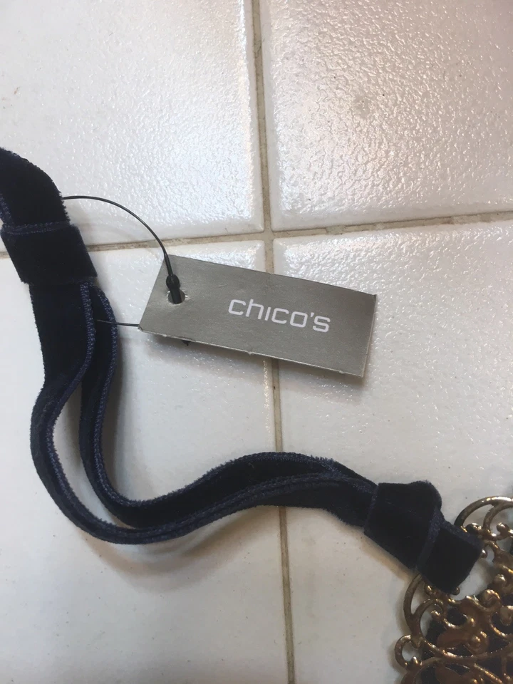 Conjunto de 2 Pares de Brincos Chicos Goldtone Ornament" - Imagem 3 de 4