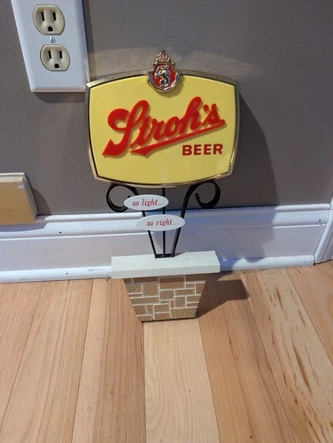 Vintage HTF Stroh's Beer Sign Light Right Rare Advertising
