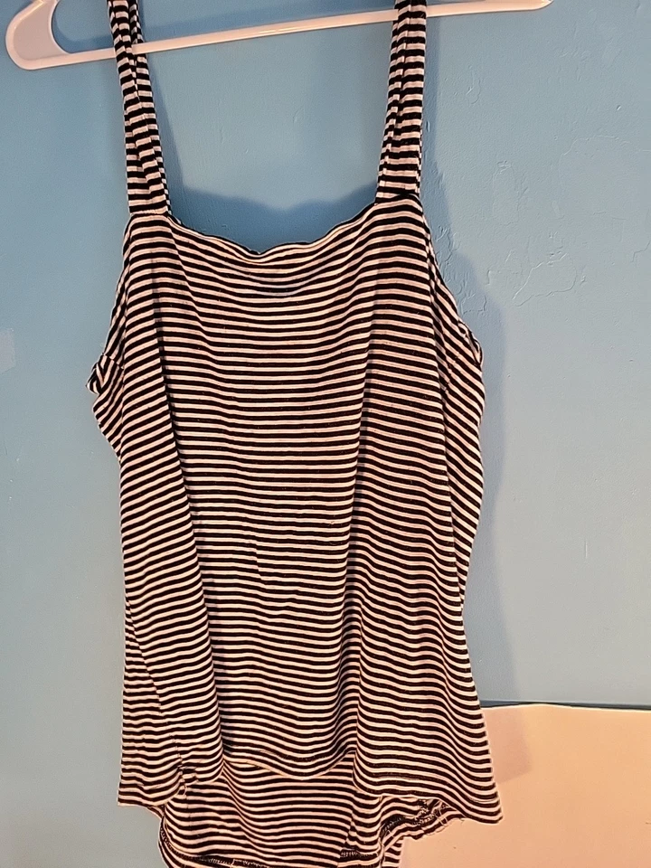 Blusa sin mangas a rayas negras/blancas Anne Klein para mujer talla M Foto 4 de 4