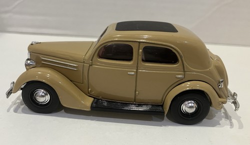Matchbox Dinky DY5-C 1950 Ford V8 Pilot Saddlewood Boxed - Picture 7 of 24