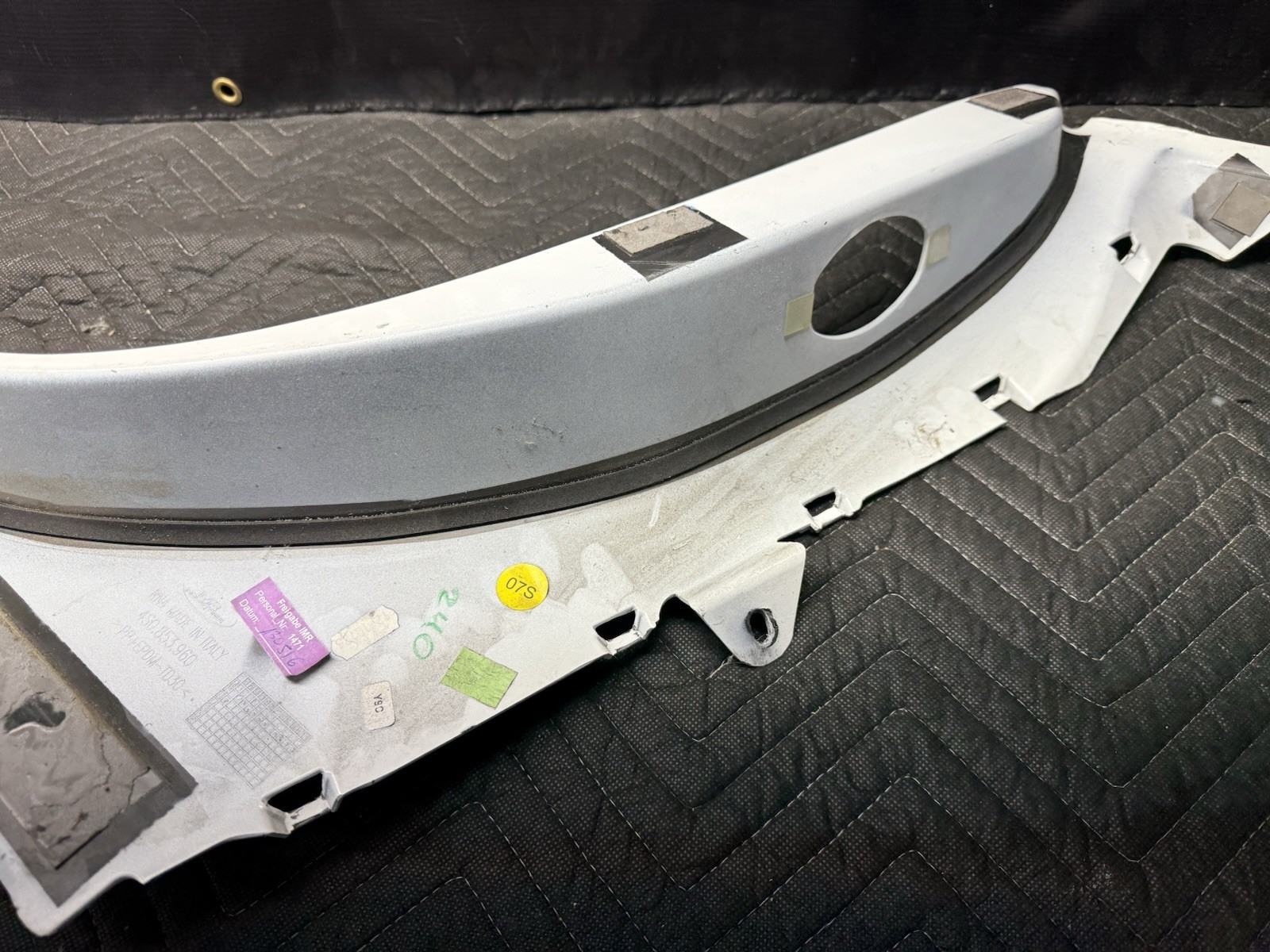 Audi R8 V10 4S Front Right Side Door B-Pillar Trim Cover 2017 - 2023 OEM