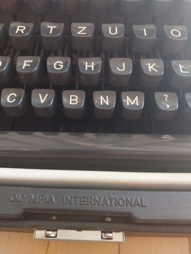 Schreibmaschine Olympia Monica Weiß Mit Koffer - Afbeelding 4 van 12