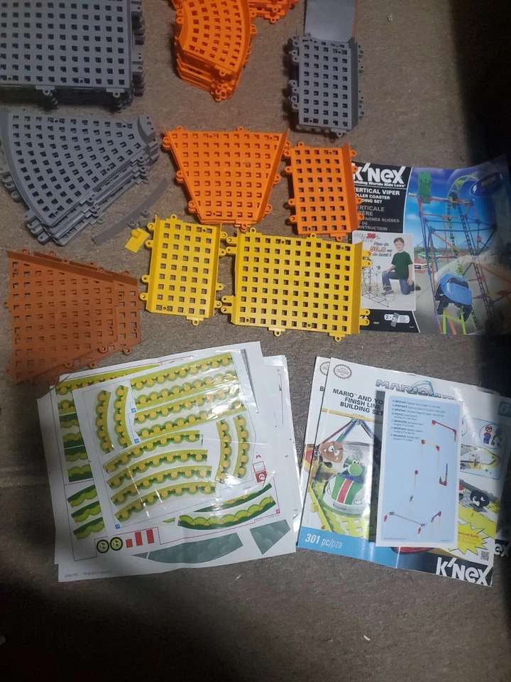 READ HUGE Mixed Lot of K'NEX Mario Kart Wii Roller Coaster Track and Accessories - Image 4 of 4