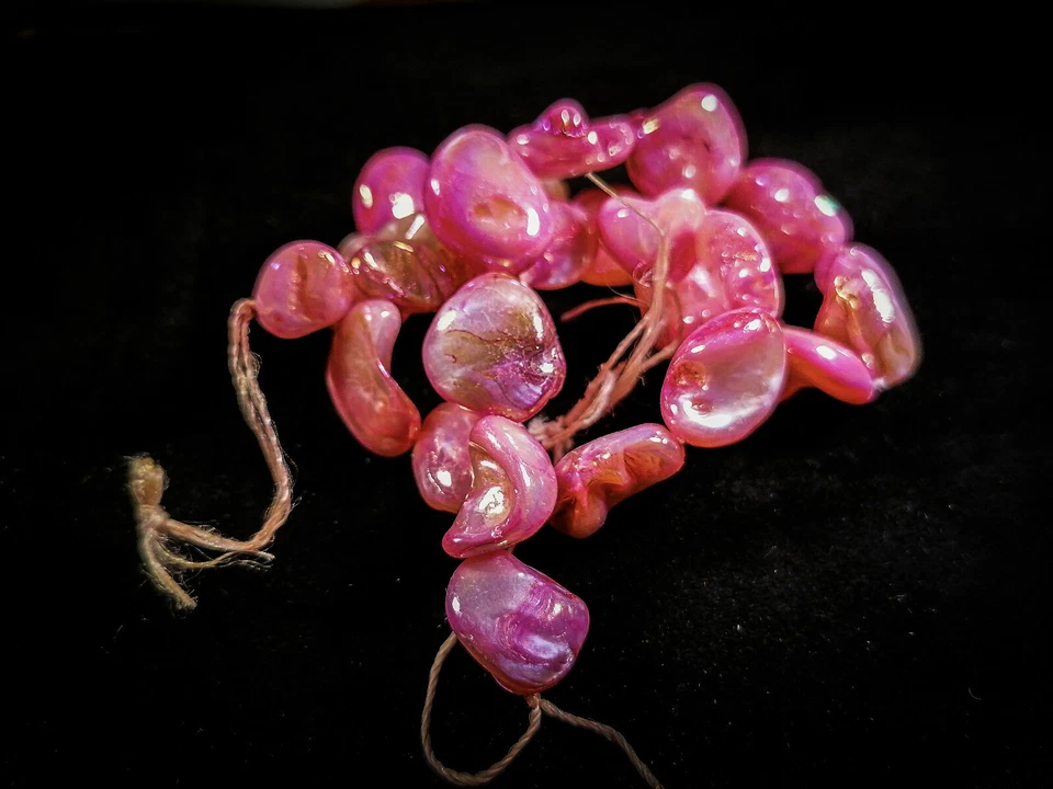 PERLANDO: 22 SPEKTAKULÄRER PERLMUTTSPLITTER NUGGETS - PINK 20 MM XXL (129/2) - Bild 3 von 4