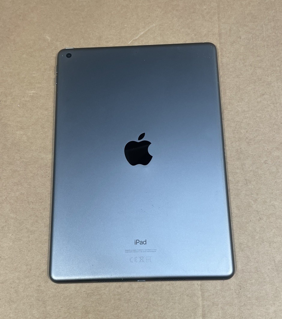 Apple iPad 8th Gen. A2270 32GB, Wi-Fi, 10.2 in - Space Gray