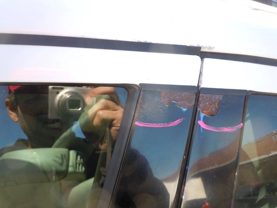 Левая передняя дверь в сборе для седана Mercedes-Benz C280 2006 2007 годов выпуска от оригинального производителя C960 - Изображение 3 из 4