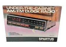 NOS Vintage Spartus Under The Cabinet AM/FM Clock Radio