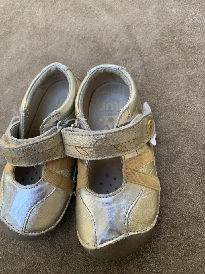 UMi Niñas Mary Jane Azul/Marrón Cuero Flor ~ Talla 5.5/Eur 21 Foto 3 de 4