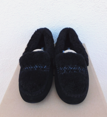 UGG BLACK ANSLEY UGG BRAID SHEEPSKIN MOCCASIN SLIPPERS, WOMEN US 6