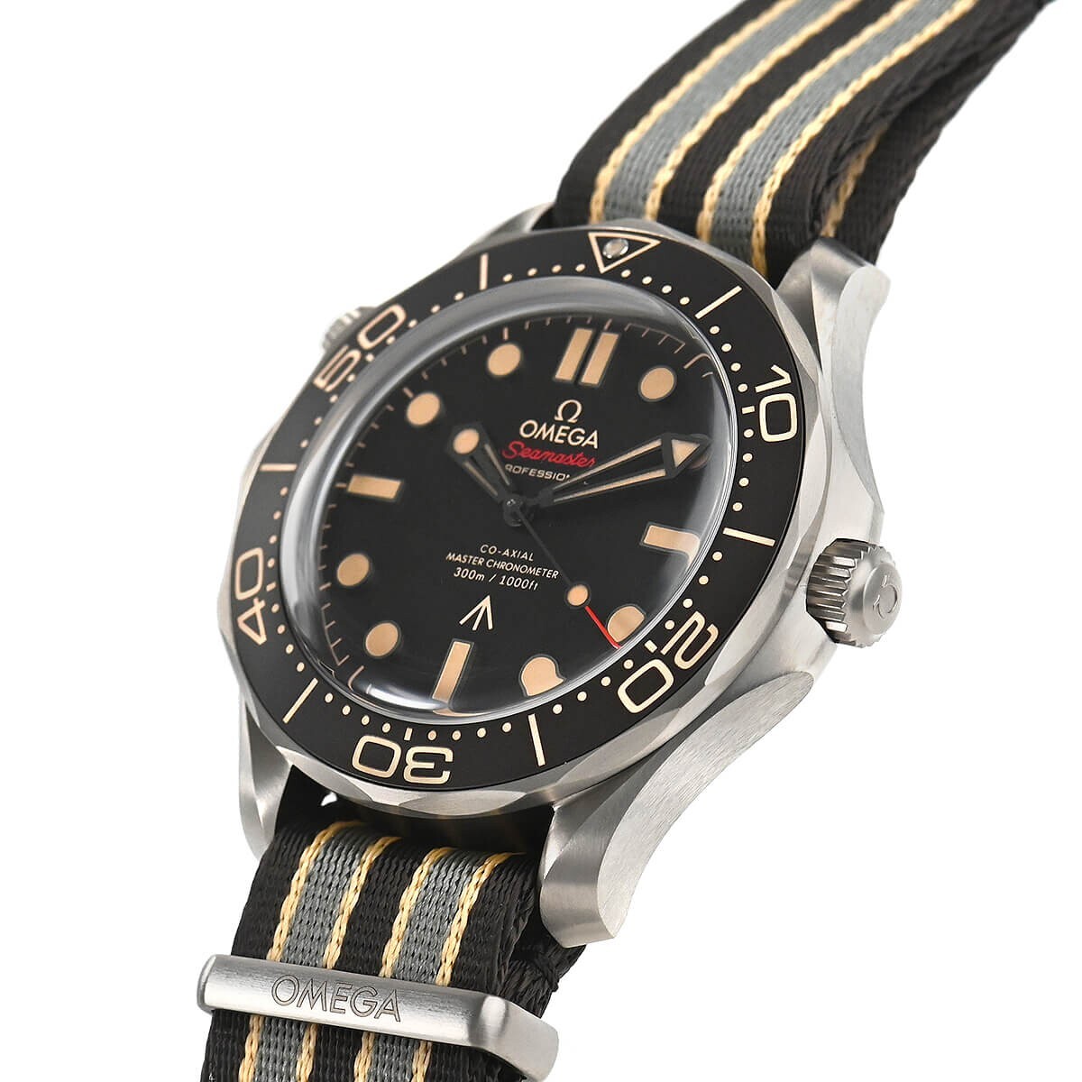 OMEGA SEAMASTER DIVER 300M CHRONOMETER 42MM 007 JAMES BOND 