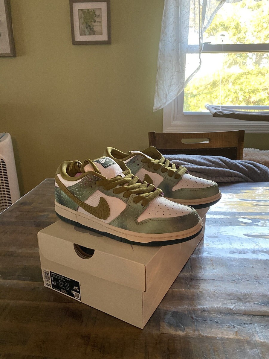 Nike SB Dunk Low X Alexis Sablone Chameleon Size 8 | eBay display picture 3