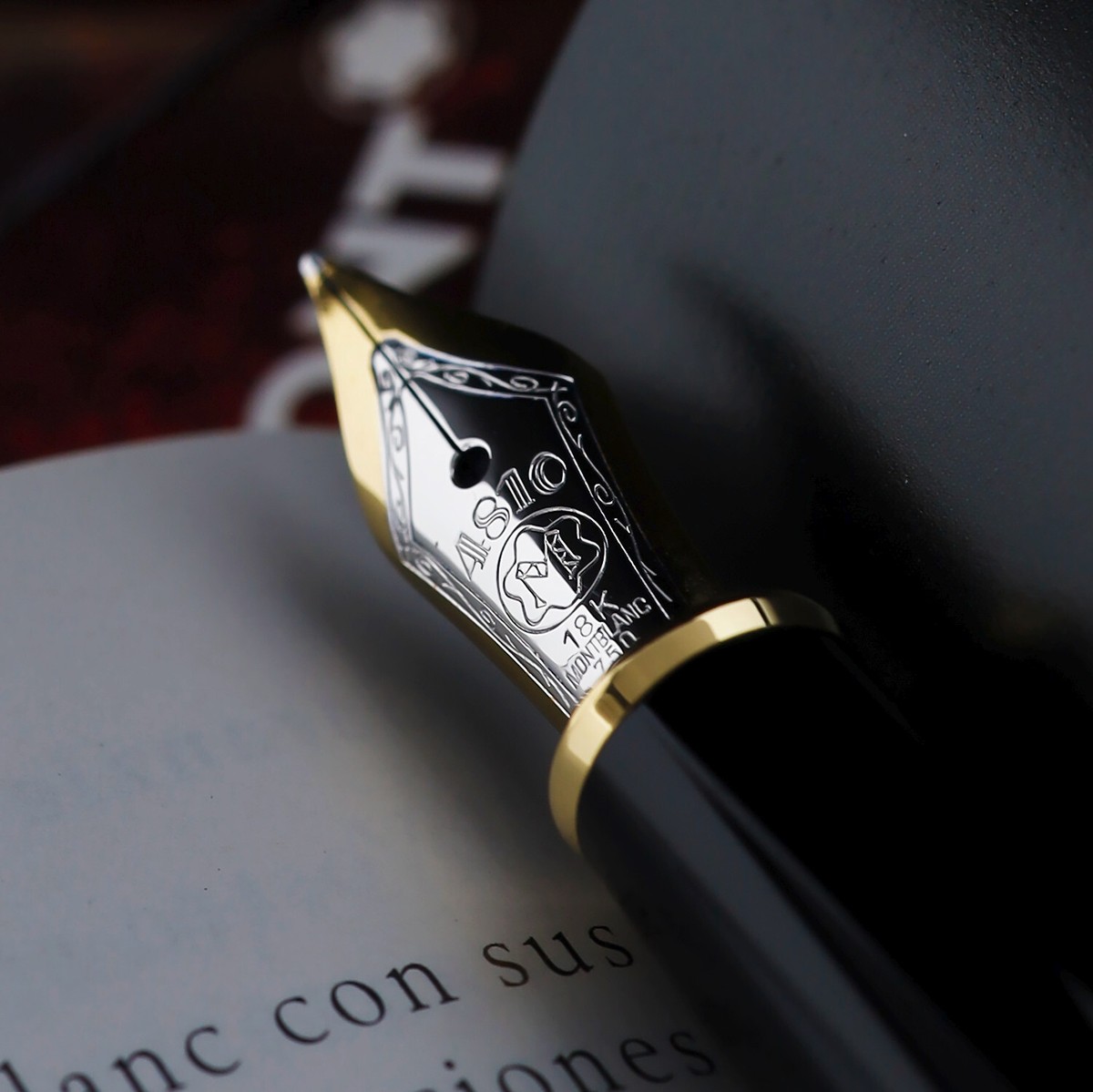 Montblanc Meisterstuck Solitaire Solid Gold Chevron 1449 Fountain