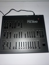 Roland Pg-300 Synthesizer Programmer W Power Supply Alpha Roland Pg-300 Synthesizer Programmer W Power Supply Alpha