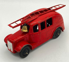 Meccano - Dinky Toys #25h STREAMLINED FIRE ENGINE (Red) Late 1940's, early 50's