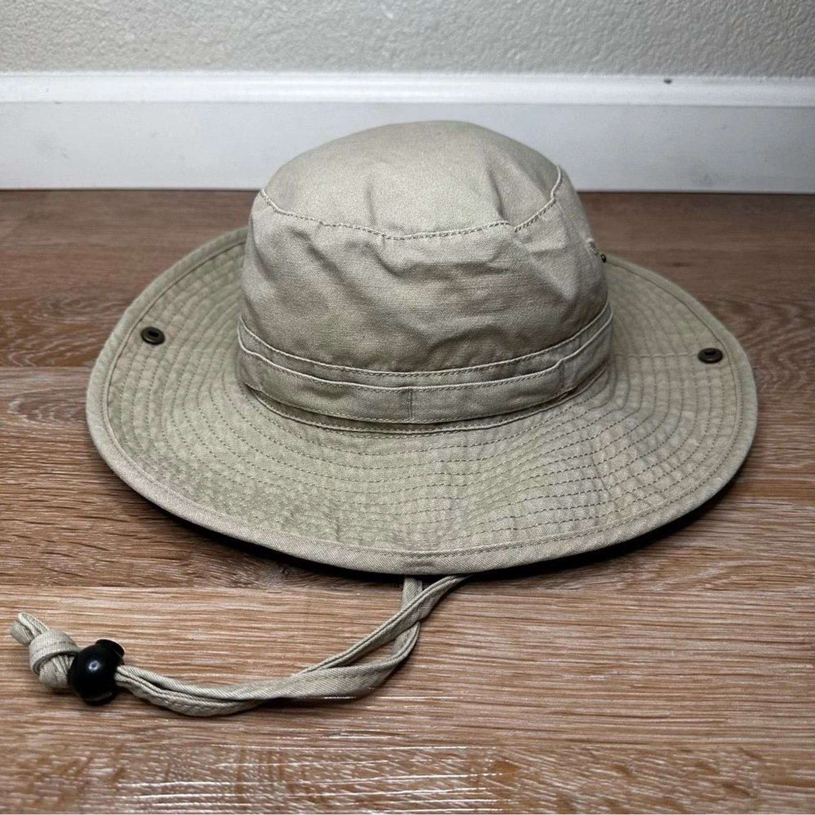 Free Authority Outdoors Women's Tan Wide Brim UV Protection Sun Hat, Size S/M