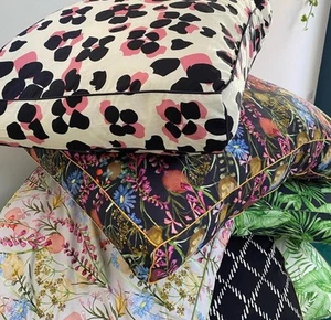 Quality premium Dog bed covers.  uk designed by Paw to Paw pets.