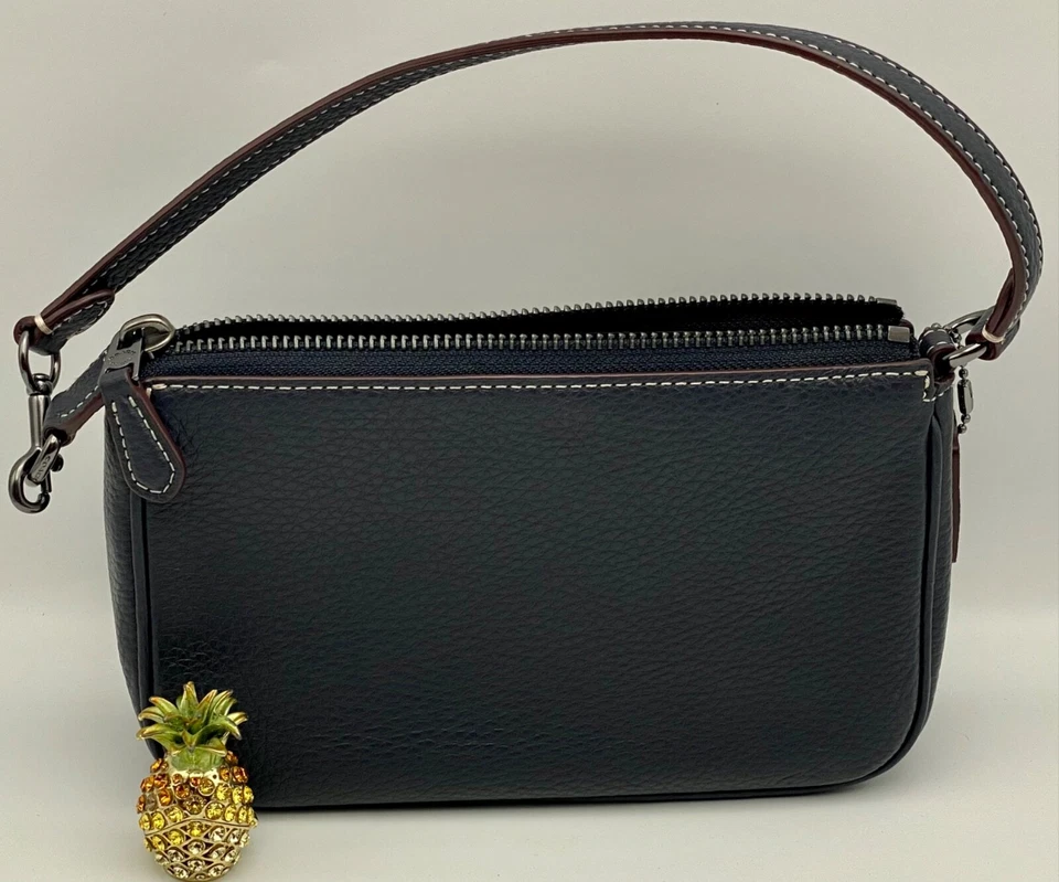 NUEVO CON ETIQUETAS Coach X PEANUTS LET IT SNOW 19 en lona con SNOOPY & WOODSTOCK ¡Navidad! Foto 4 de 4