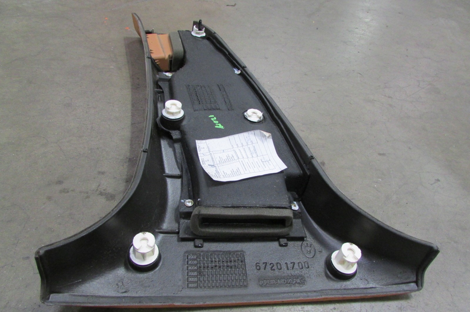 Maserati Quattroporte, RH, Right B-Pillar Trim Panel, Cuoio, Used, P/N 981388008