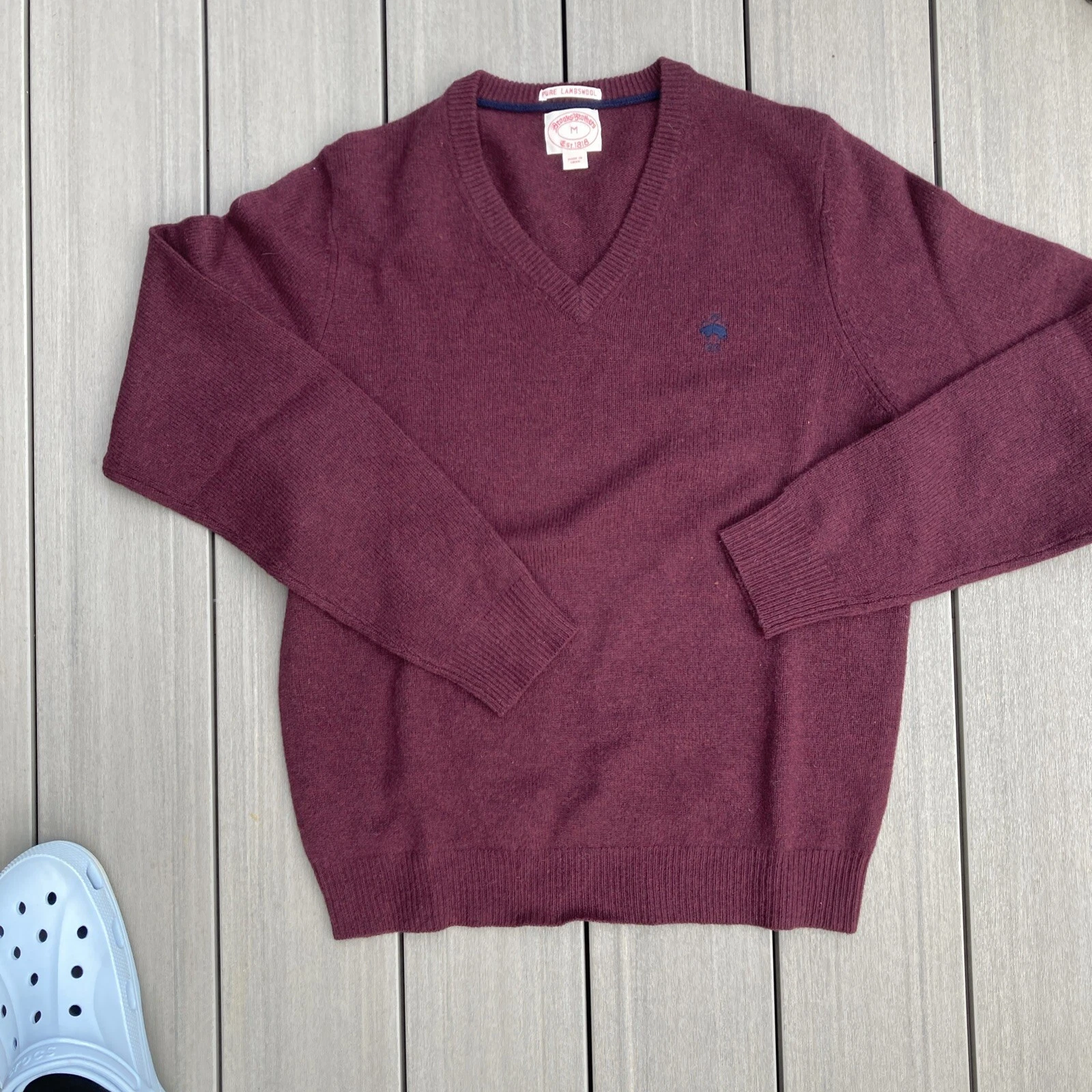 Brooks Brothers Mens Sweater M Lambswool Maroon Long Sleeve V Neck Pullover