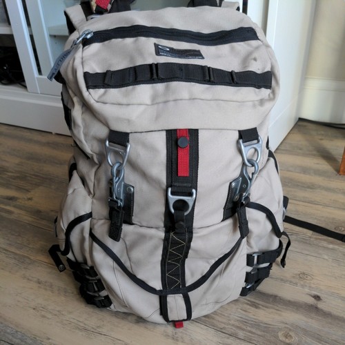 RARE OAKLEY AP 1.0 BACKPACK Gen 1 Beige 