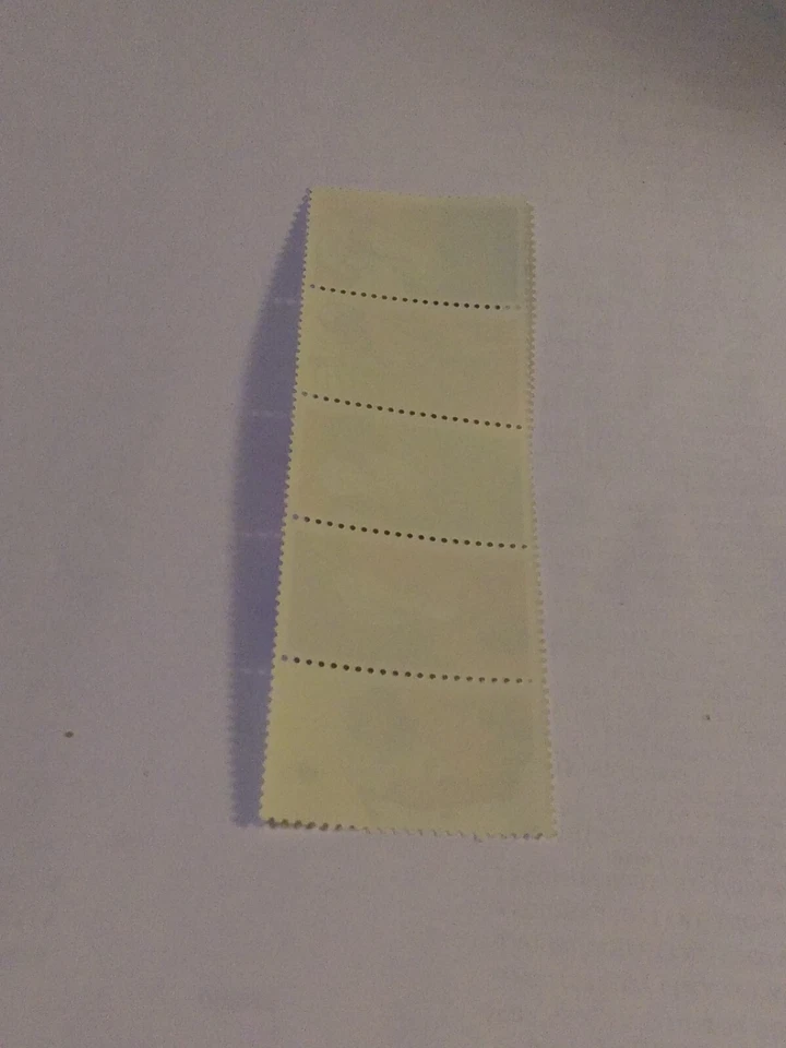 32 CENT MINT NH OG 29 CENT RECREATIONAL SPORTS STAMP STRIP FV 1.60 CV 6.50 - Image 4 of 4