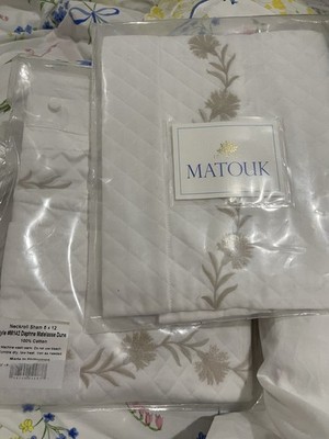 $300 Matouk USA (2) Shams Daphne Matelasse Embroidery 100% Matelasse DUNE