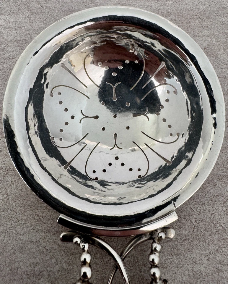OLD RARE GEORG JENSEN STERLING HAND WROUGHT BLOSSOM TEA STRAINER MADE 1933-1944 - Image 3 of 4