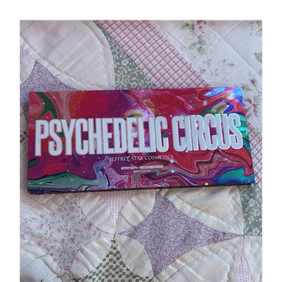 Jeffree Star Cosmetics Psychedelic Circus Eyeshadow Palette 