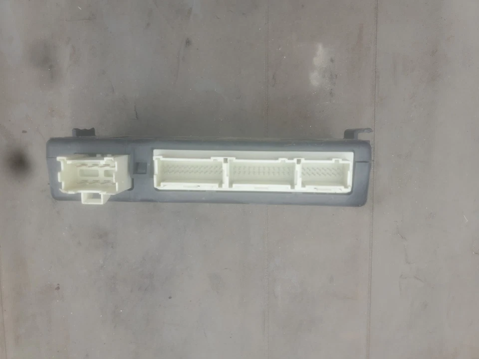 22718933 Saturn Vue 2004-2005 bcm módulo de control de carrocería Foto 2 de 2