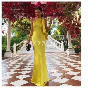 zara yellow one shoulder dress