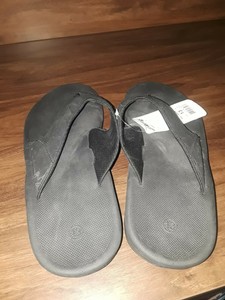 mens leather flip flops size 13