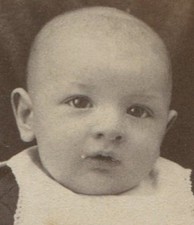 BALD BABY IN BIB. CDV. N.Y.