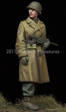 ALPINE MINIATURES 1:35 SET 35241 WWII US INFANTRY NCO 1 FIGURE-2 HEADS 