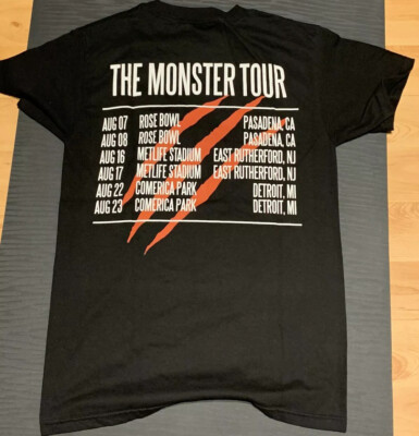 EMINEM x RIHANNA OFFICIAL 2014 MONSTER TOUR TRAPSTAR T-SHIRT RARE