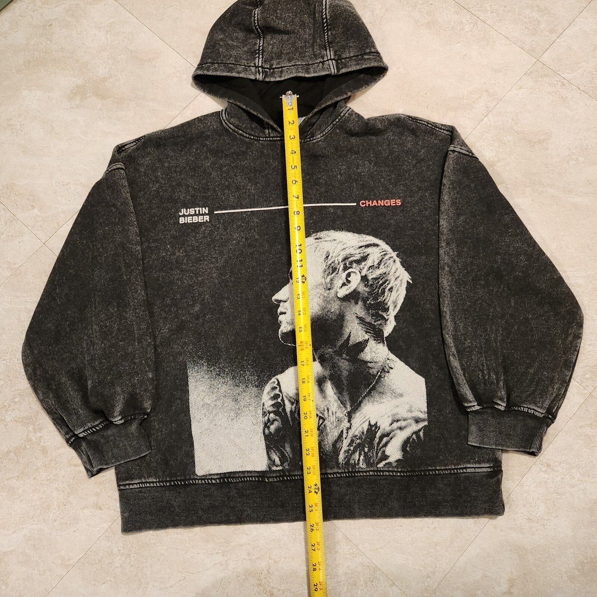 bieber changes hoodie