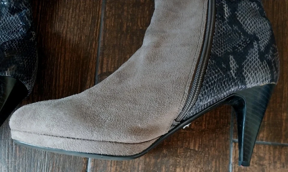 Botas de piel de serpiente IMPO elásticas Namora hasta la rodilla estampado de leopardo 3" tacón cremallera 8M Foto 3 de 4